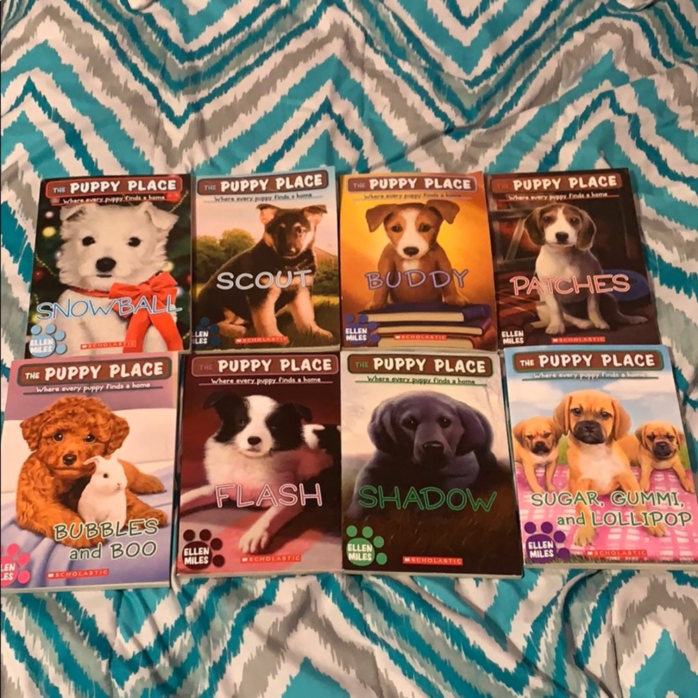 A Bundle of  8 “ The Puppy Place “ Books 📚 🐶.